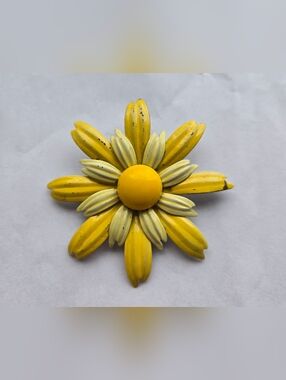 Vintage Mid Century Metal Enamel Flower Brooch Large Two-Tone Yellow Daisy